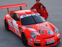 Alexandra und Olaf Dobberkau mit Porsche